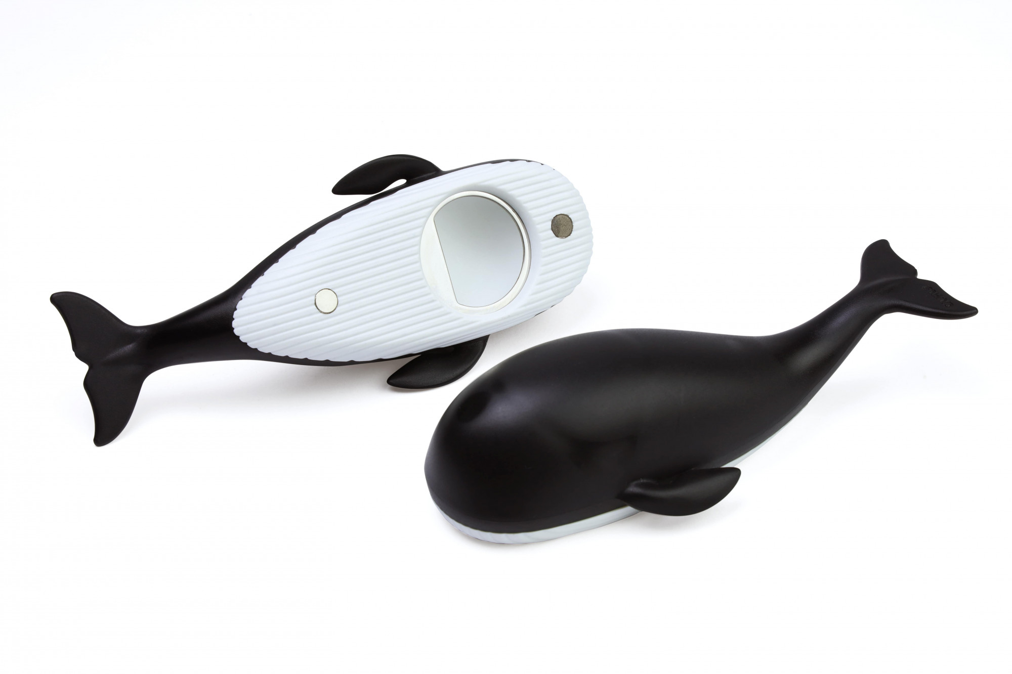 Aeroperks qualy moby whale bottle opener highres 02 min
